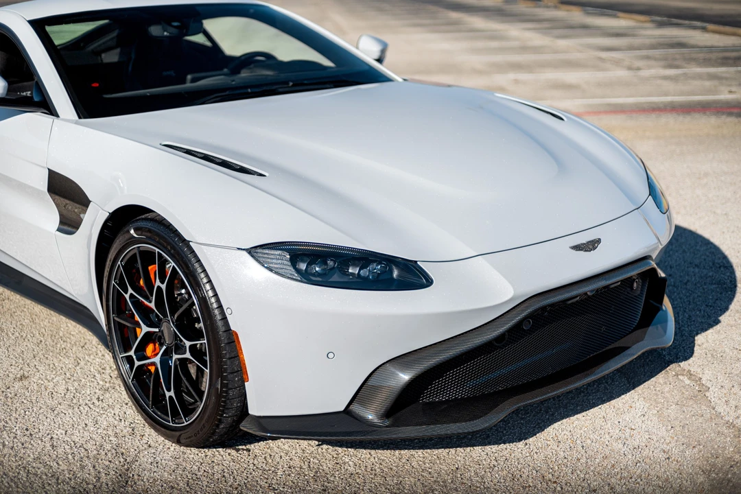 2020 Aston Martin V8 Vantage (2019+) - Image 15 of 31