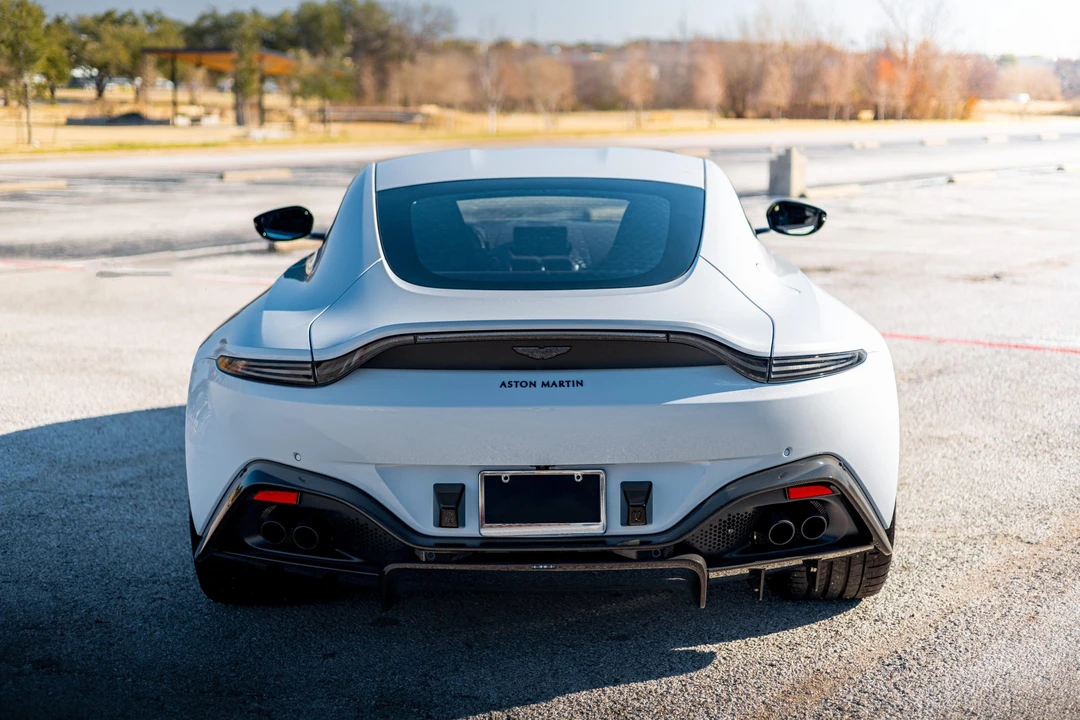 2020 Aston Martin V8 Vantage (2019+) - Image 8 of 31