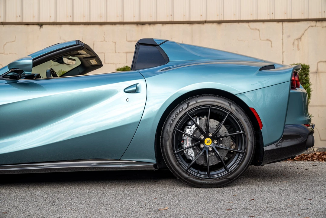 2023 Ferrari 812 GTS - Image 27 of 31