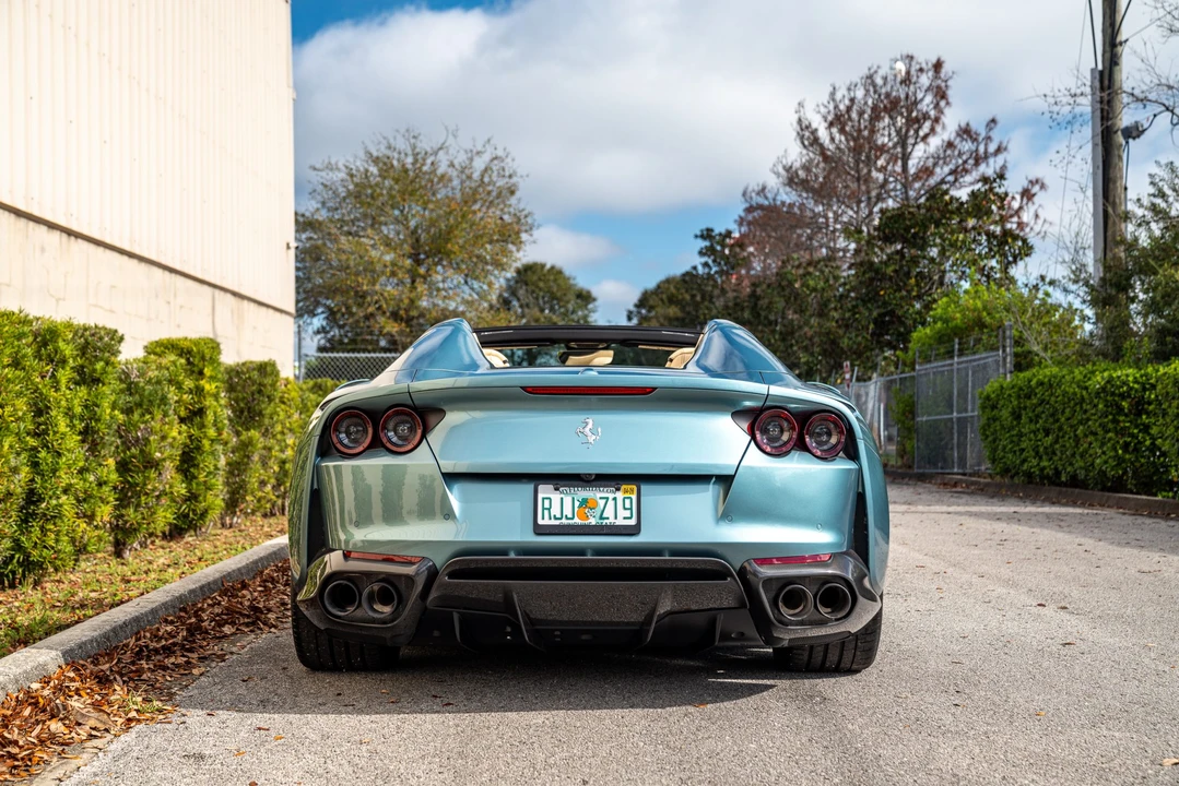 2023 Ferrari 812 GTS - Image 15 of 31