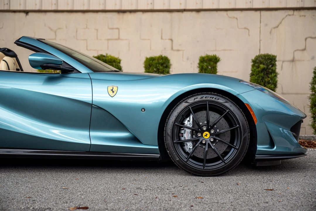 2023 Ferrari 812 GTS - Image 19 of 31