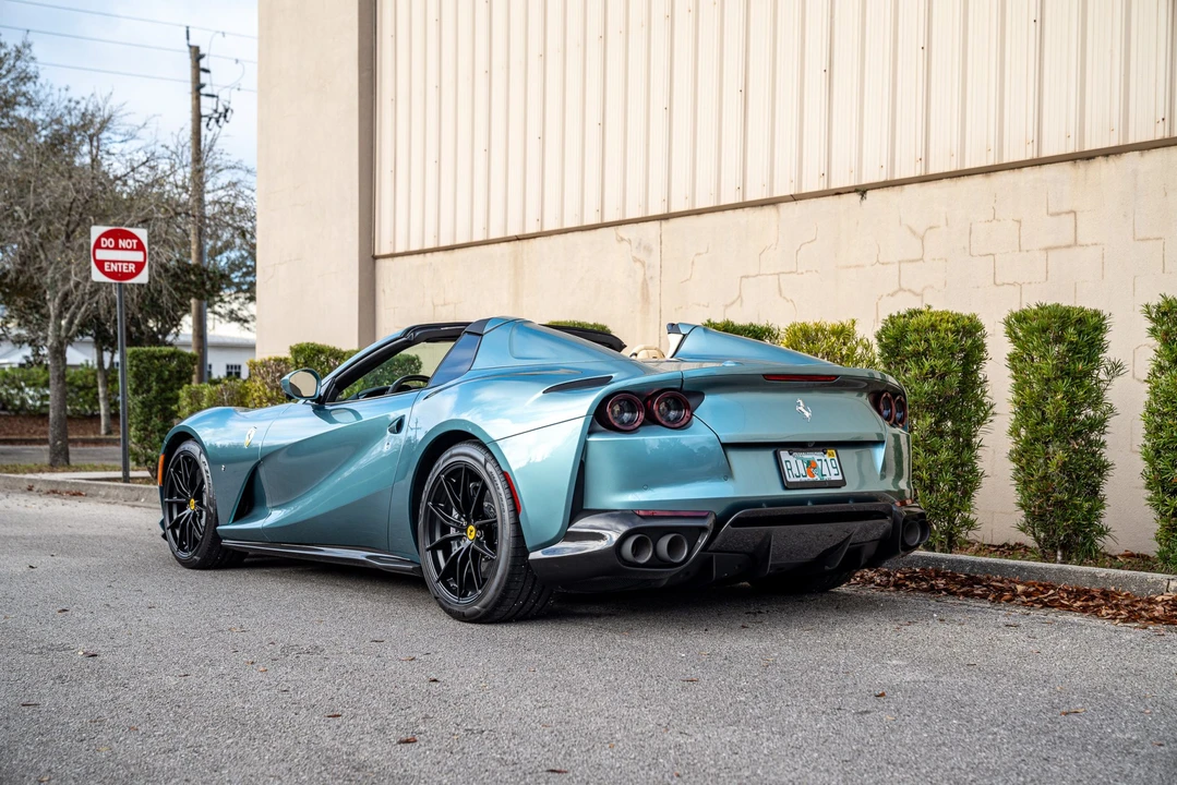 2023 Ferrari 812 GTS - Image 16 of 31