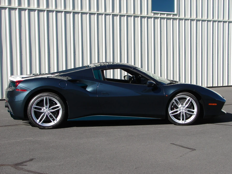 2019 Ferrari 488 Spider - Image 13 of 31