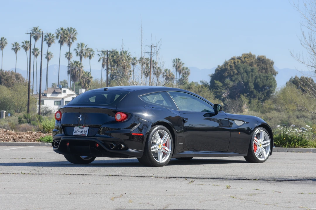 2014 Ferrari FF - Image 18 of 31