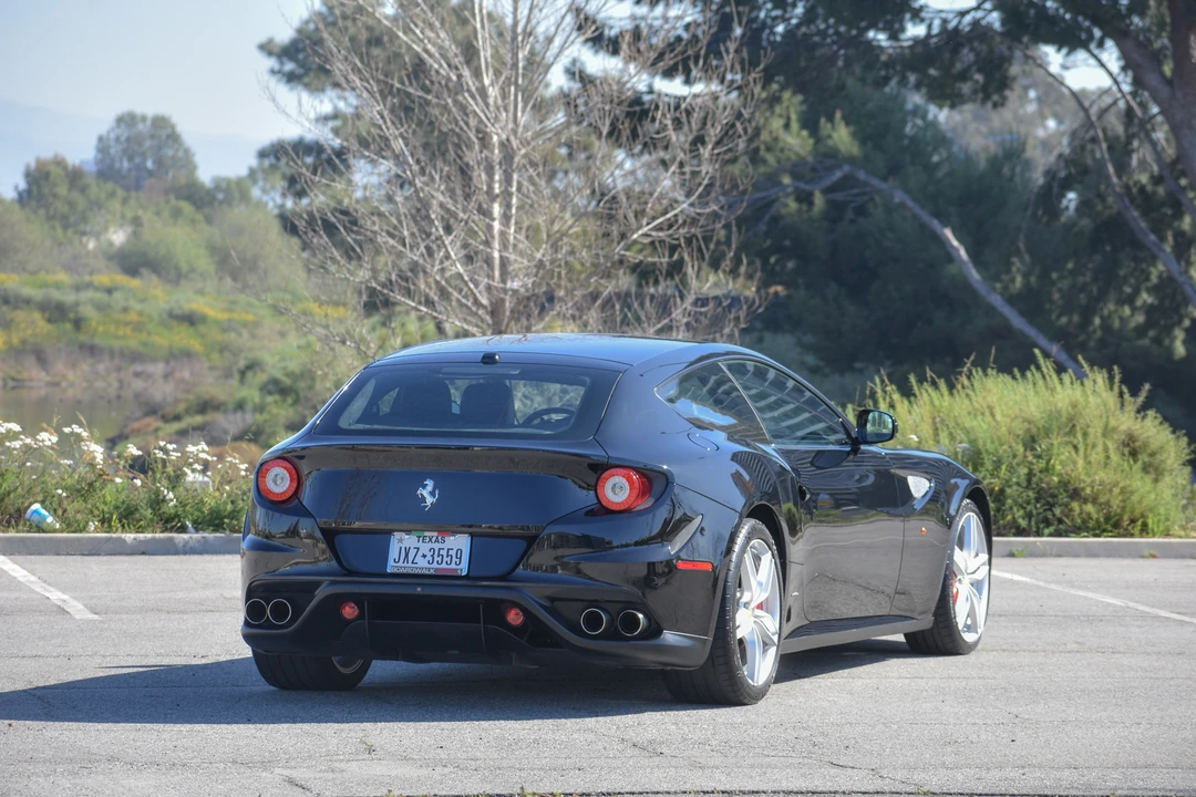 2014 Ferrari FF - Image 14 of 31