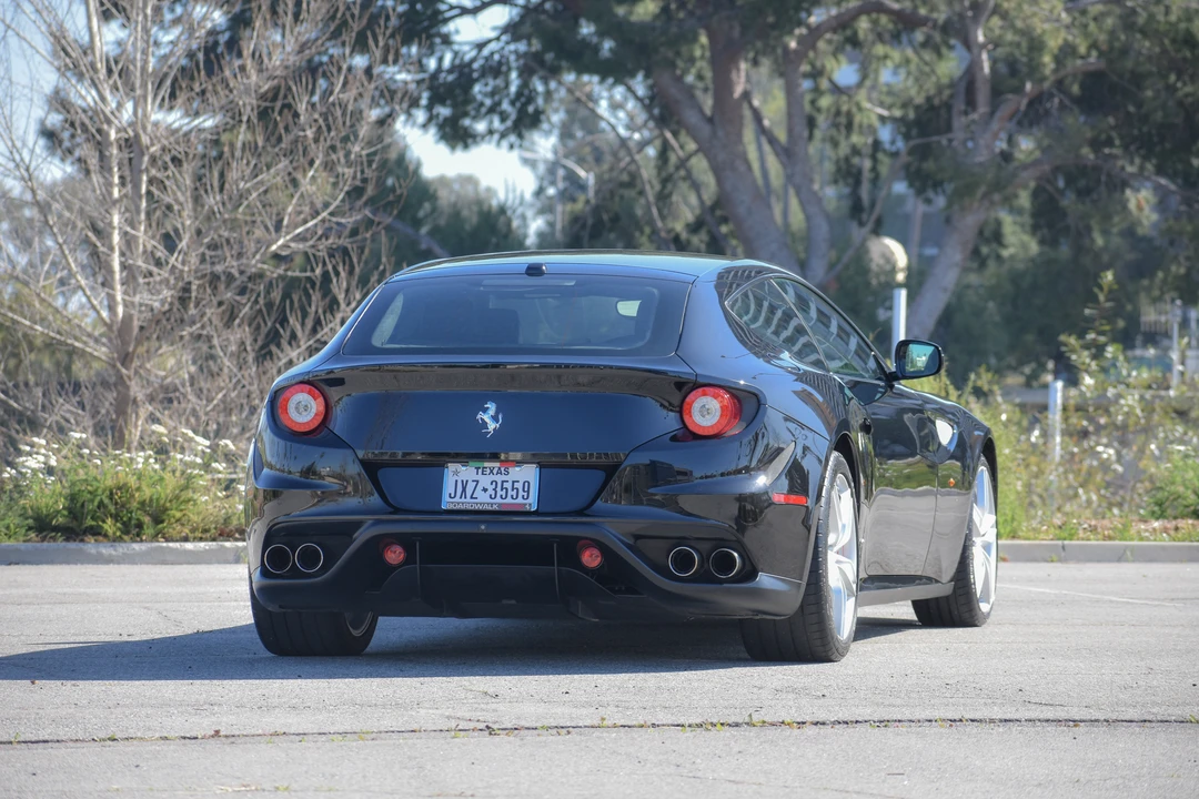 2014 Ferrari FF - Image 12 of 31
