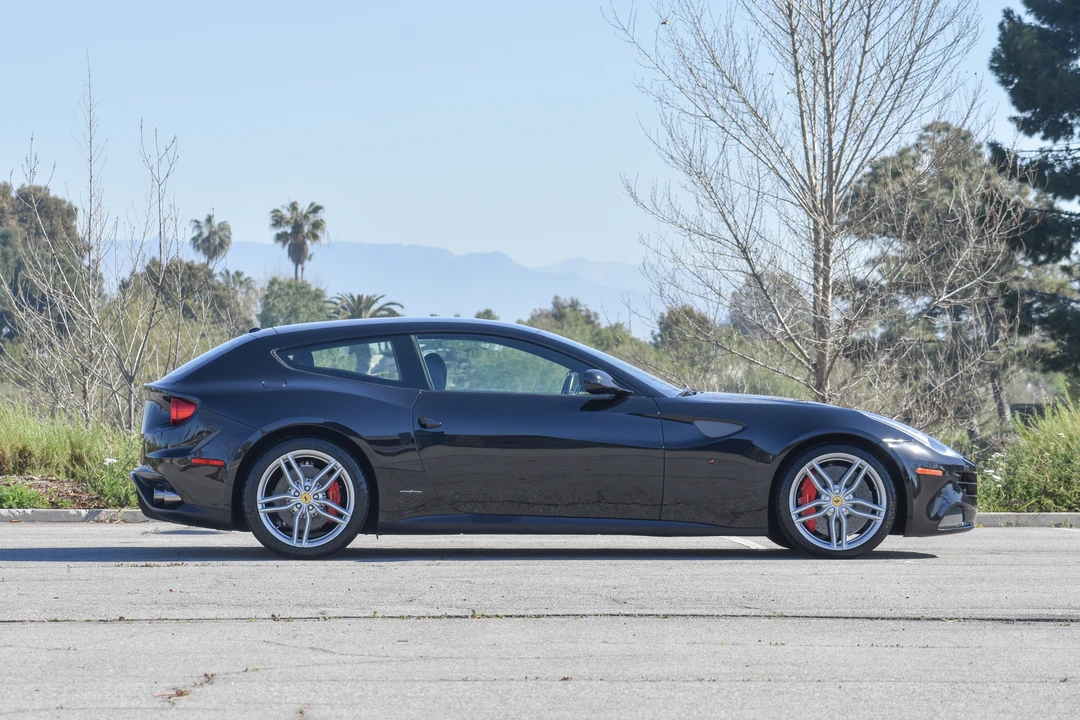2014 Ferrari FF - Image 19 of 31