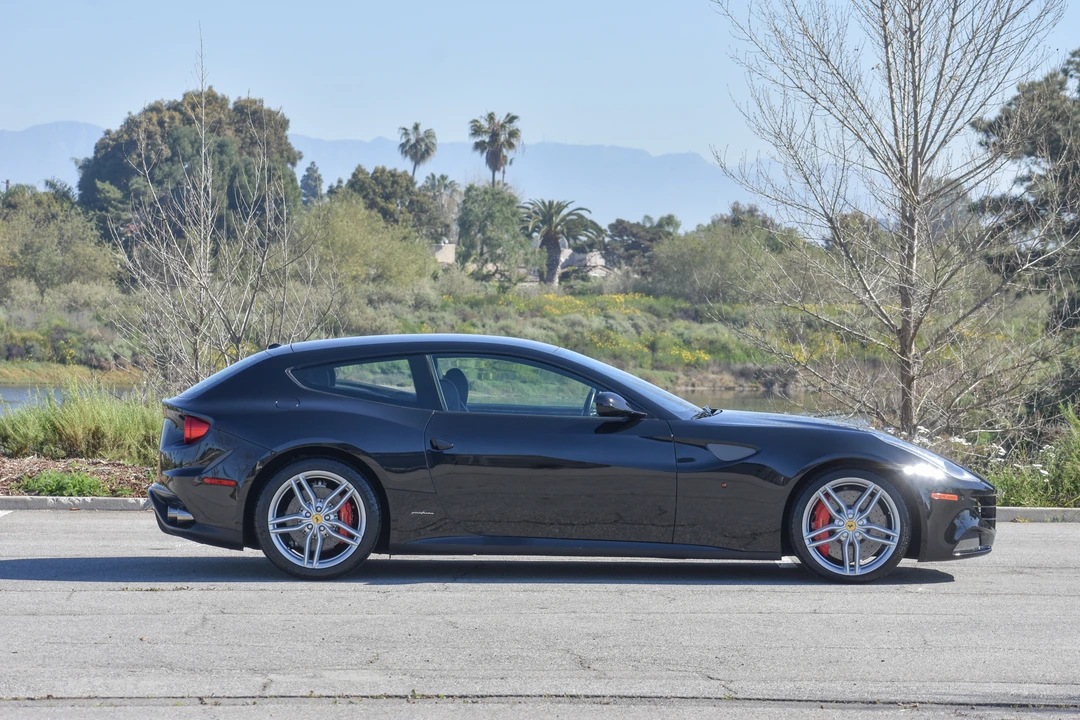 2014 Ferrari FF - Image 20 of 31