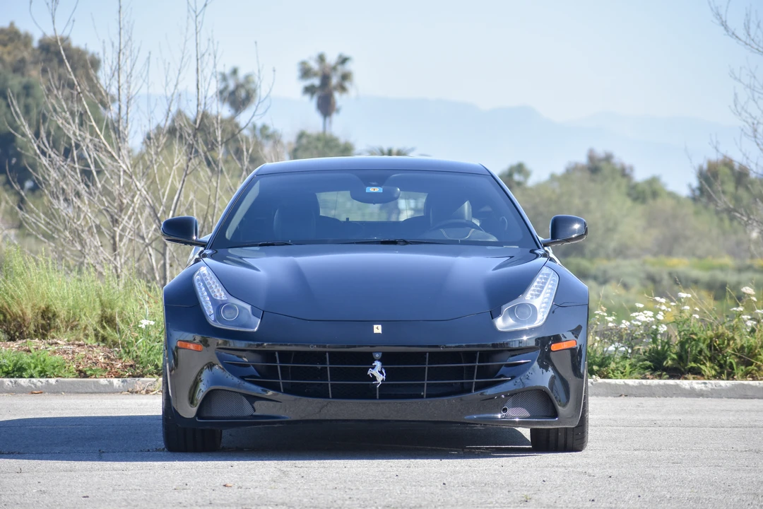 2014 Ferrari FF - Image 2 of 31