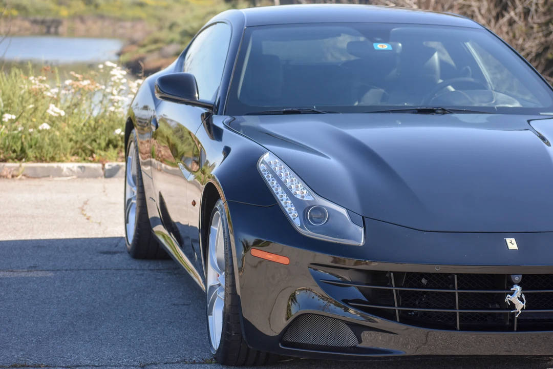 2014 Ferrari FF - Image 27 of 31