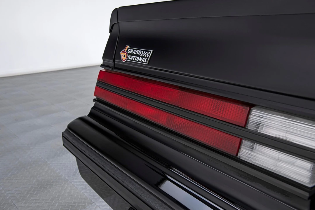 1987 Buick Grand National - Image 28 of 31