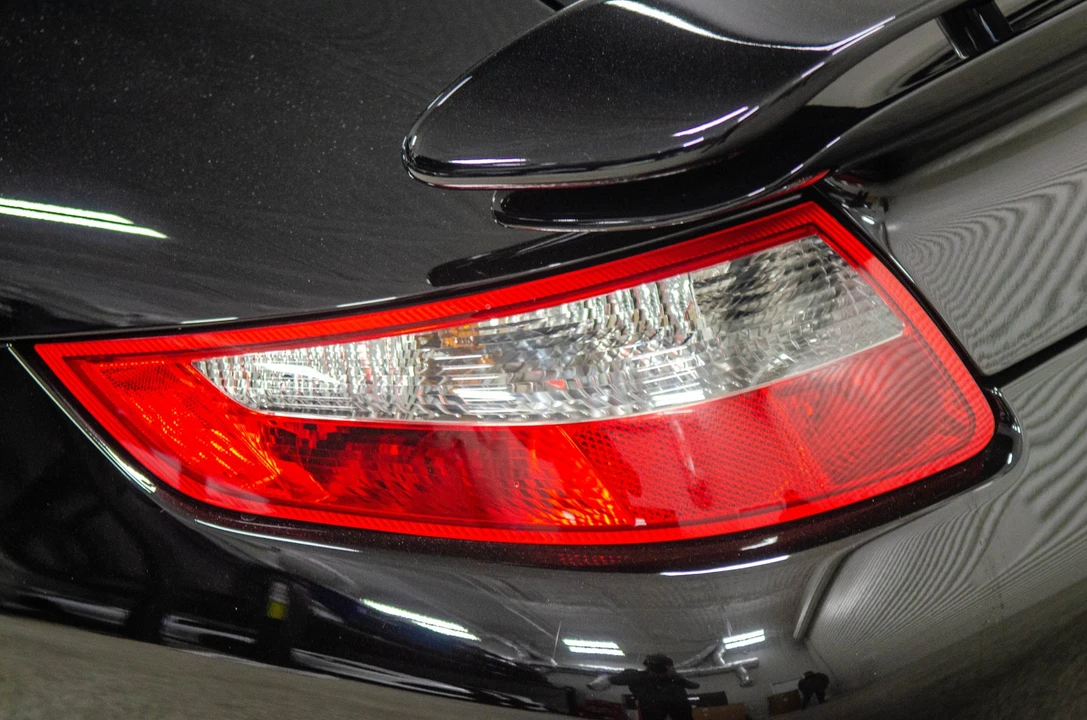 2009 Porsche 997 Turbo - Image 28 of 31