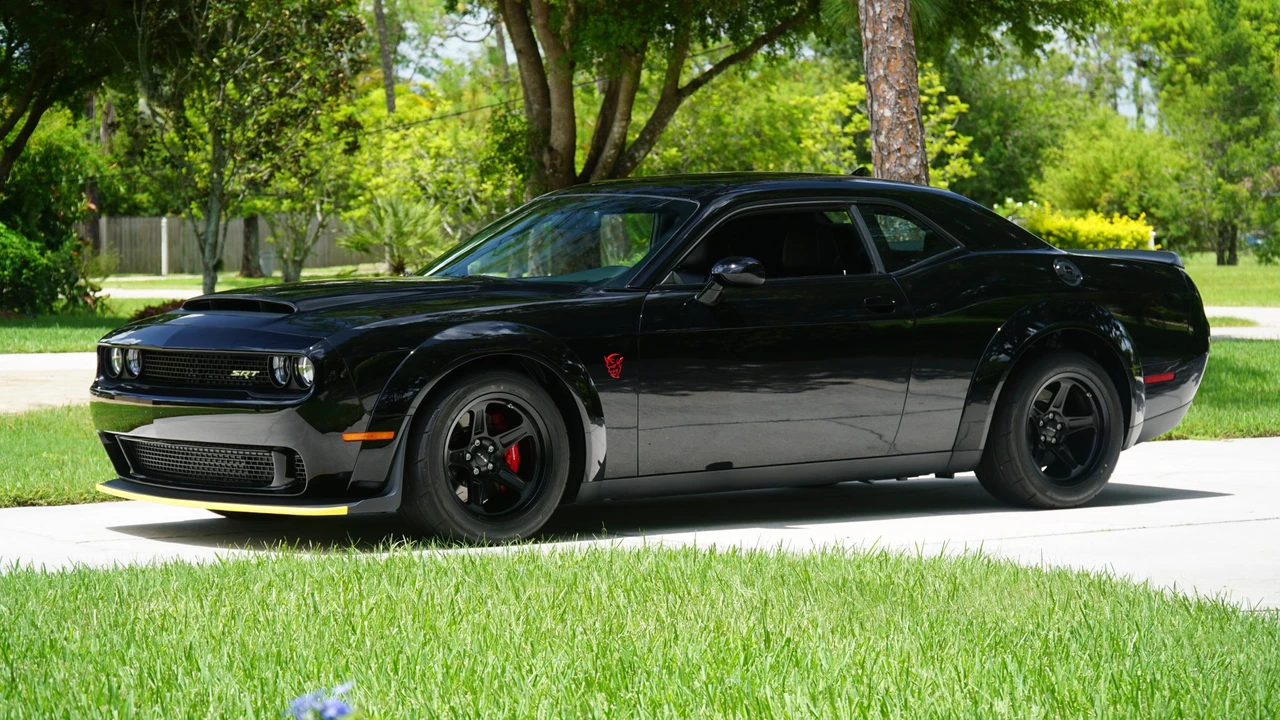 2018 Dodge Challenger SRT Demon & Super Stock 3rd Gen - Image 7 of 31