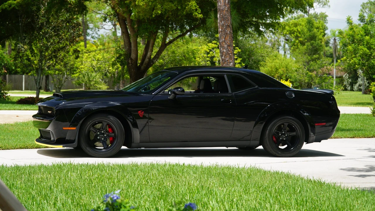 2018 Dodge Challenger SRT Demon & Super Stock 3rd Gen - Image 10 of 31