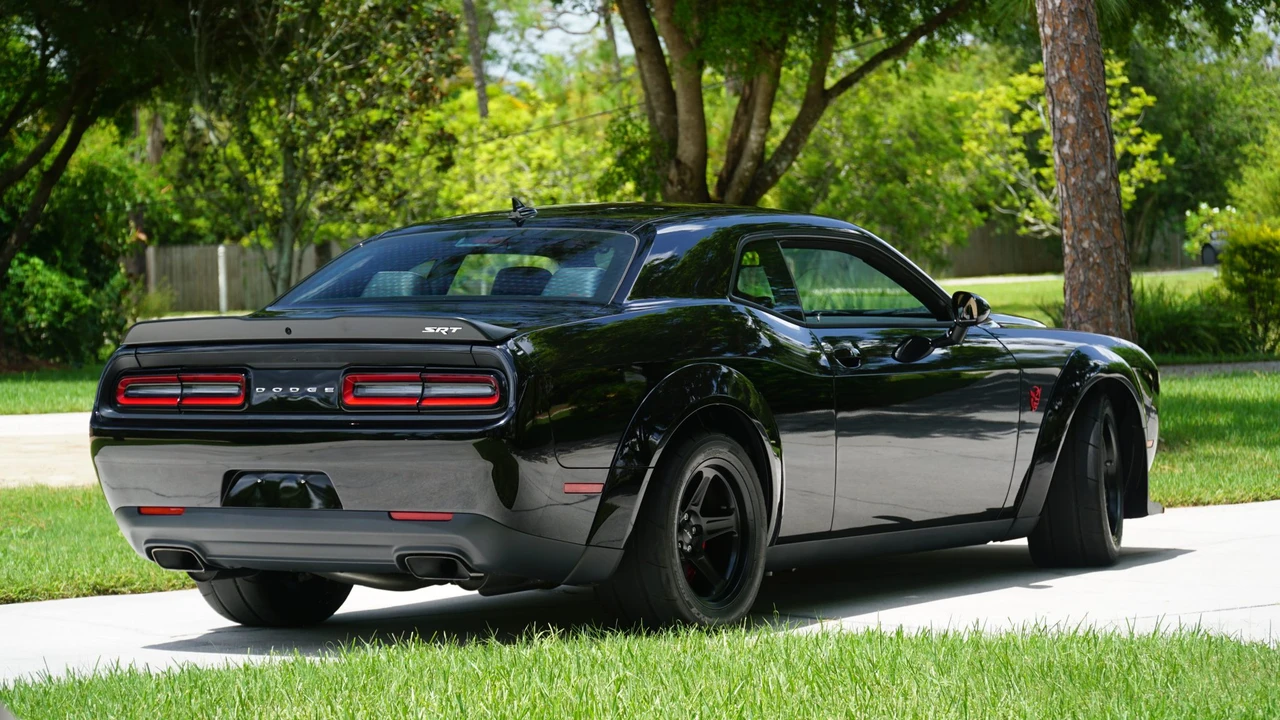 2018 Dodge Challenger SRT Demon & Super Stock 3rd Gen - Image 24 of 31