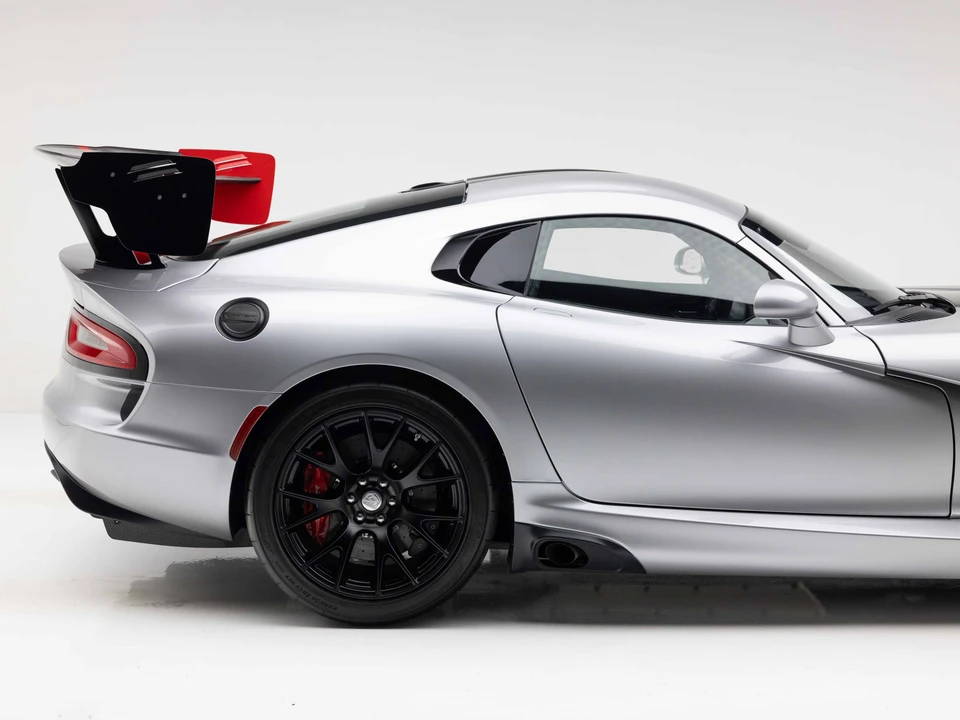 2017 Dodge Viper ACR 5th Gen - Image 28 of 31