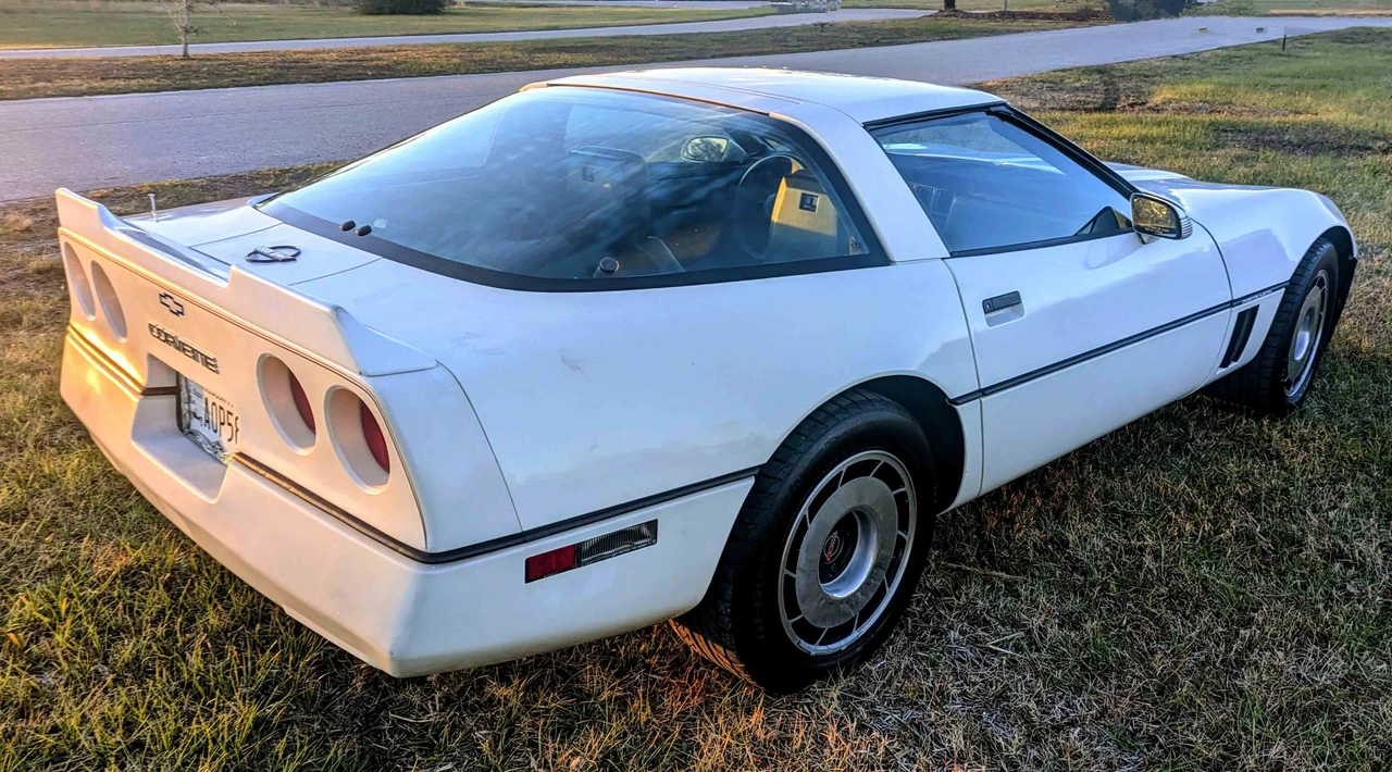 1984 Chevrolet Corvette C4 - Image 3 of 31