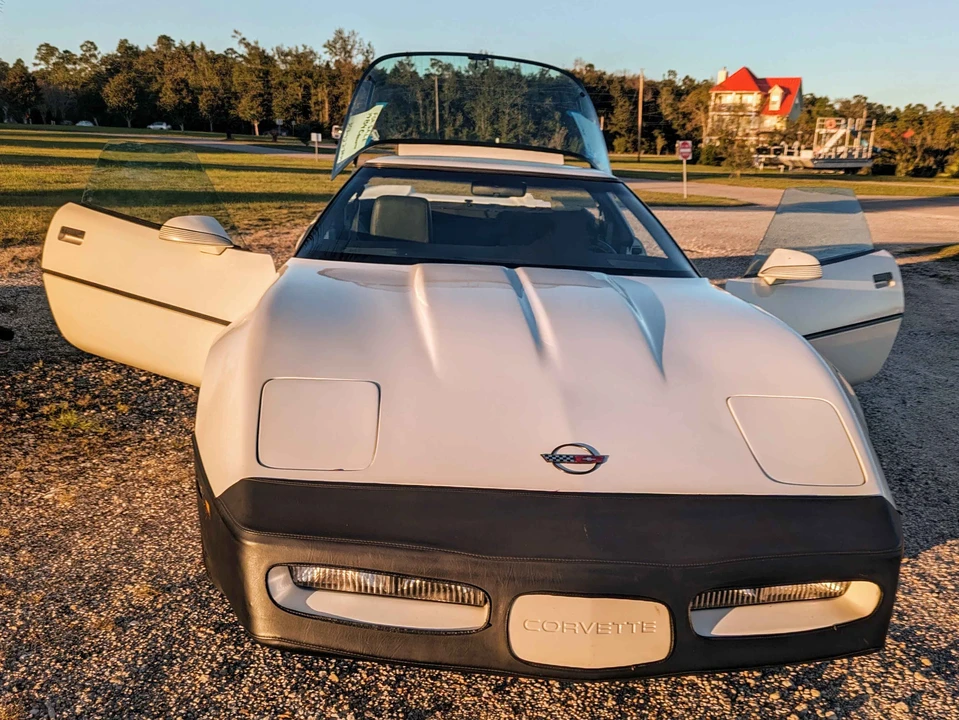1984 Chevrolet Corvette C4 - Image 27 of 31