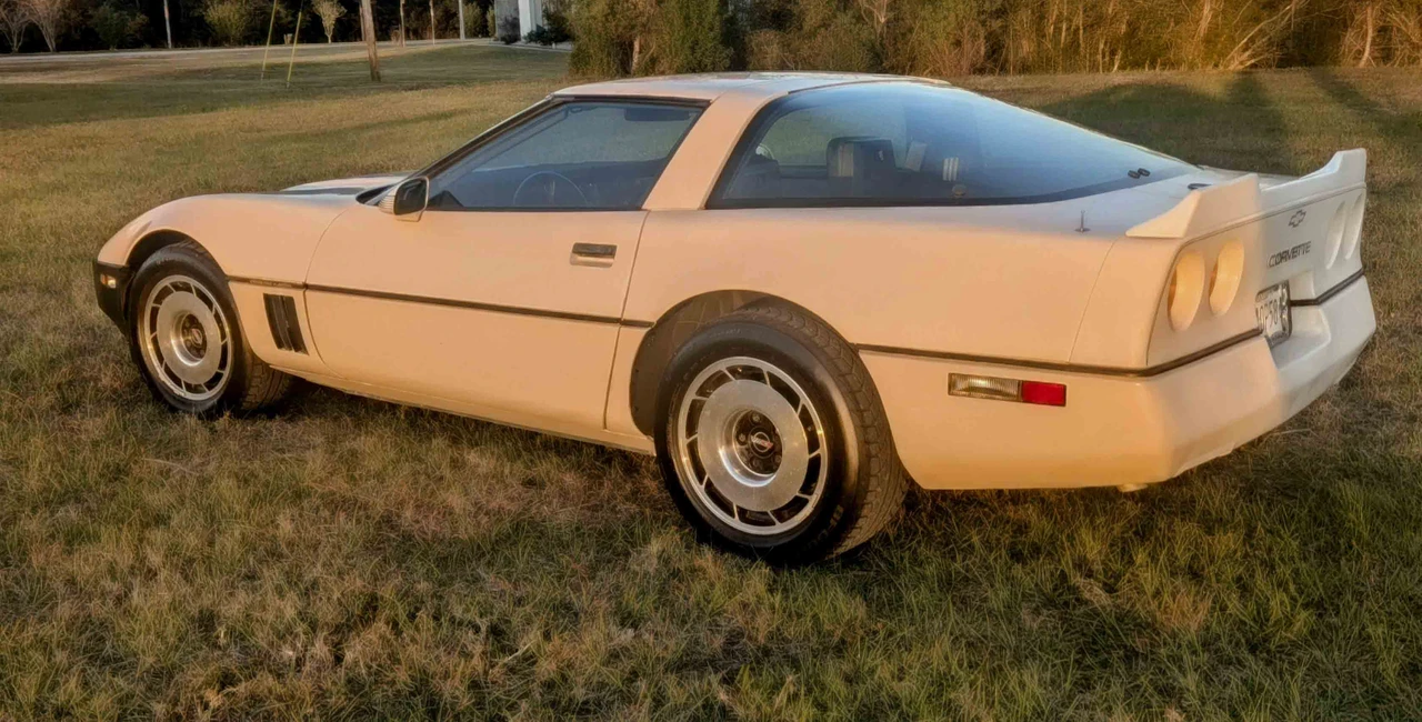 1984 Chevrolet Corvette C4 - Image 7 of 31