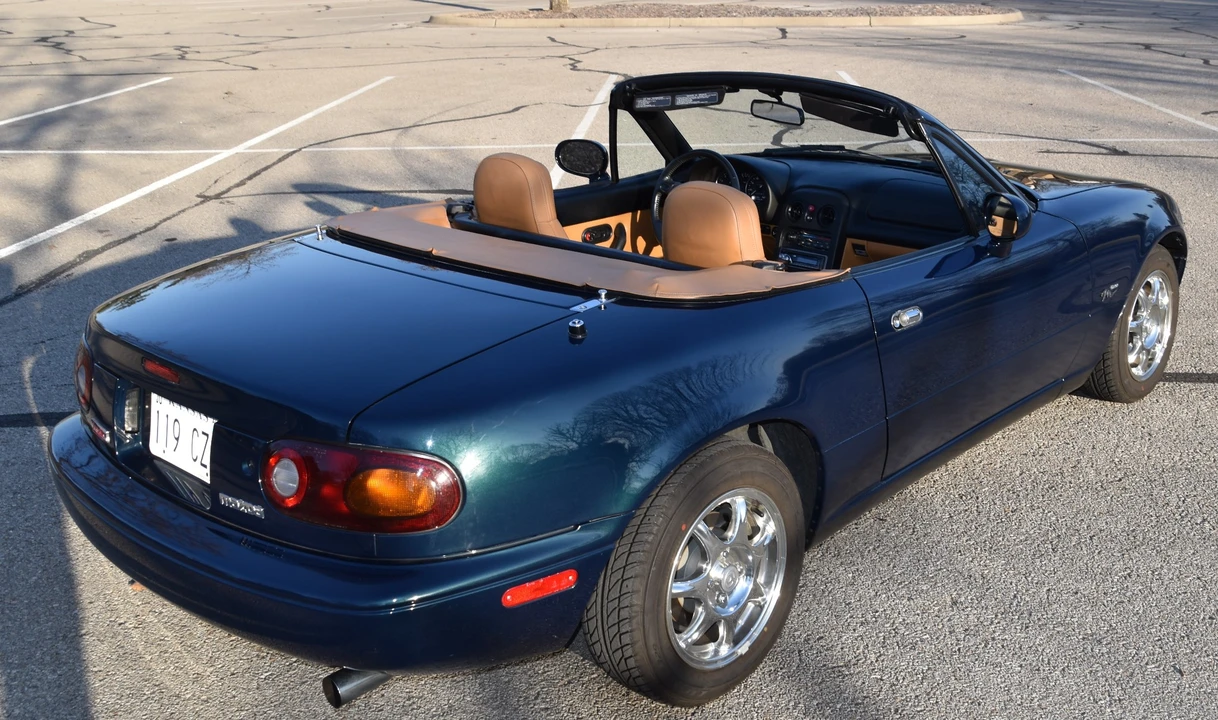 1994 Mazda NA MX-5 Miata - Image 6 of 31
