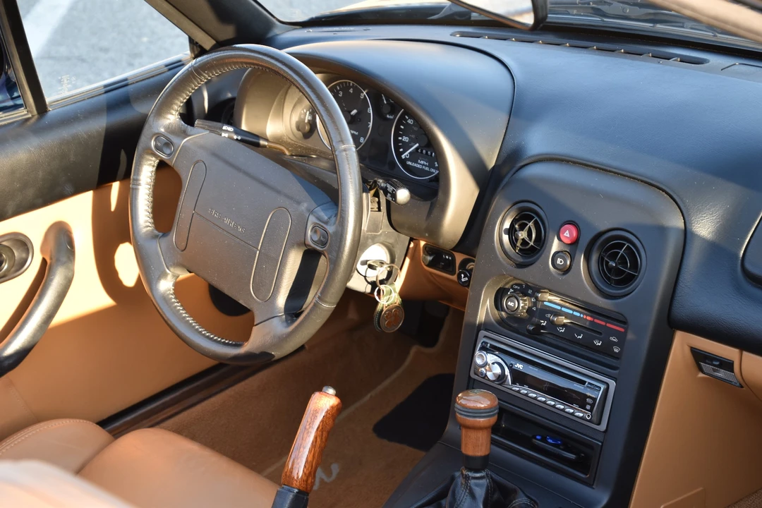 1994 Mazda NA MX-5 Miata - Image 25 of 31