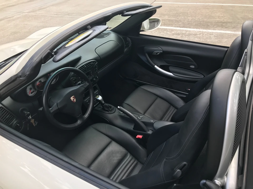 2001 Porsche 986 Boxster S - Image 17 of 31
