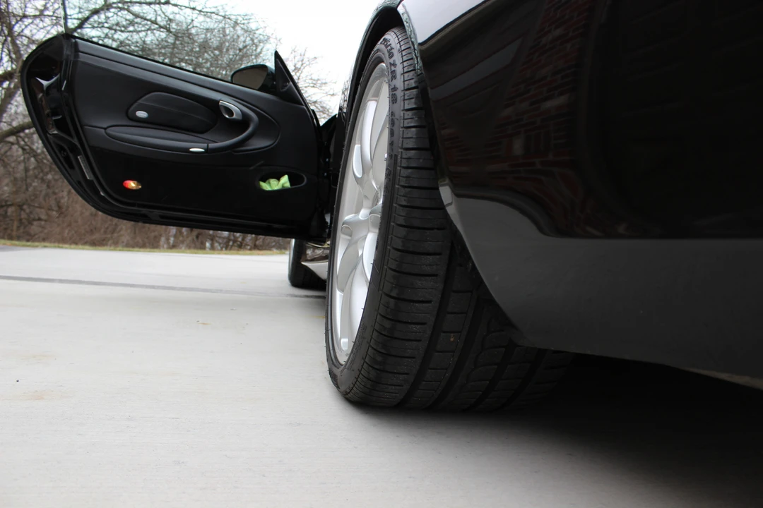 2004 Porsche 996 GT3 - Image 29 of 31