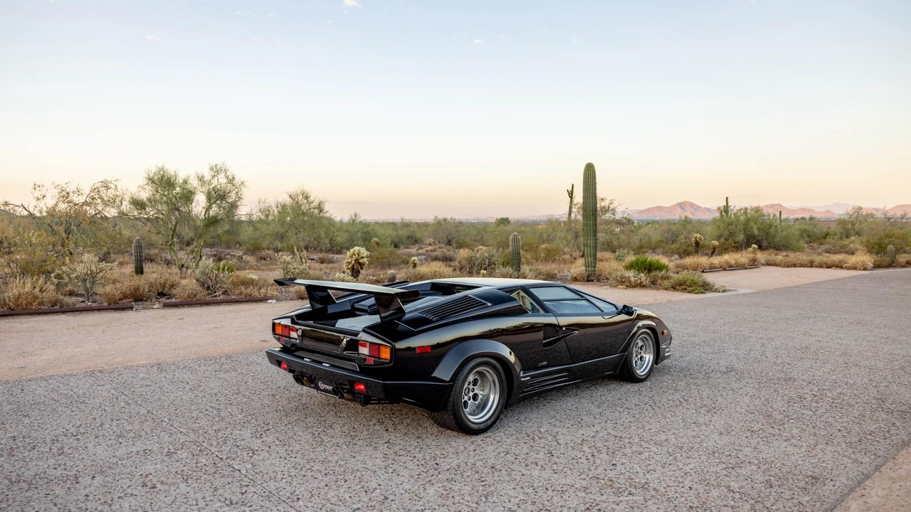1989 Lamborghini Countach 25th Anniversary Edition - Image 17 of 31