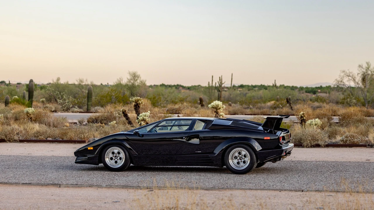 1989 Lamborghini Countach 25th Anniversary Edition - Image 31 of 31