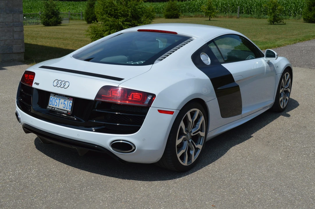 2010 Audi 42 R8 - Image 12 of 31