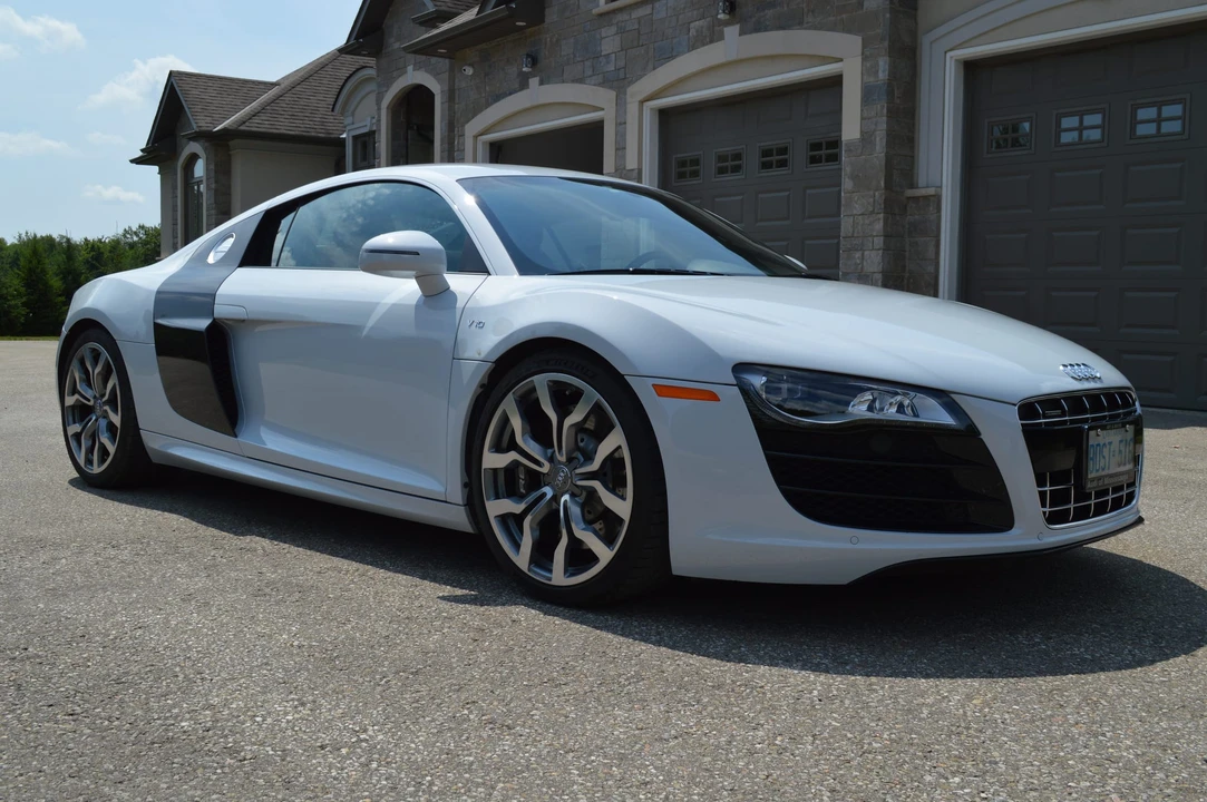 2010 Audi 42 R8 - Image 9 of 31