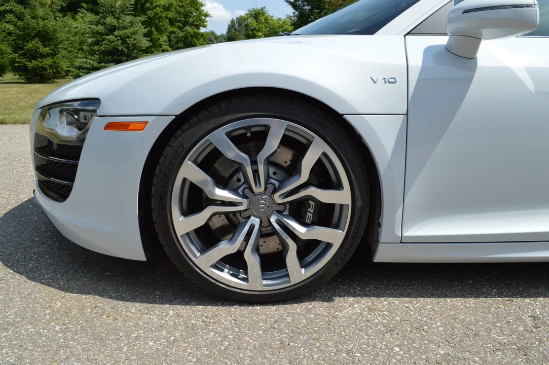 2010 Audi 42 R8 - Image 21 of 31