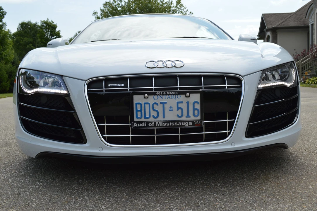 2010 Audi 42 R8 - Image 5 of 31