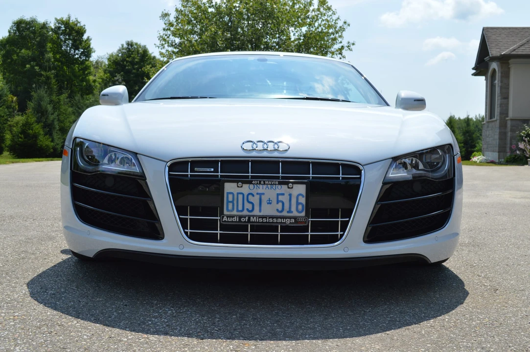 2010 Audi 42 R8 - Image 4 of 31