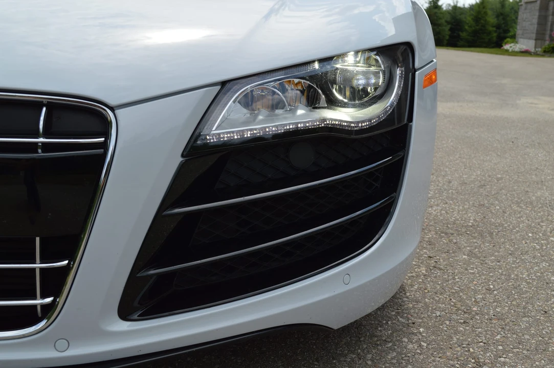 2010 Audi 42 R8 - Image 22 of 31
