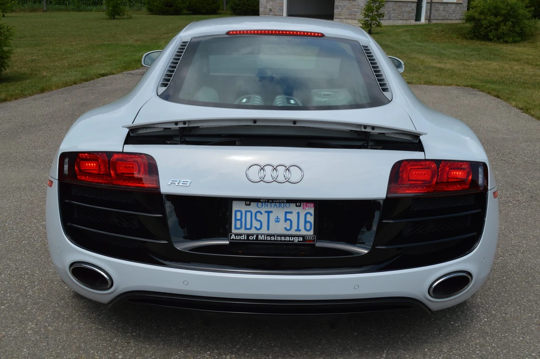 2010 Audi 42 R8 - Image 14 of 31