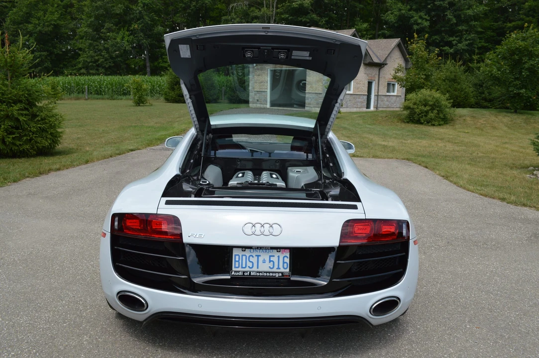 2010 Audi 42 R8 - Image 17 of 31