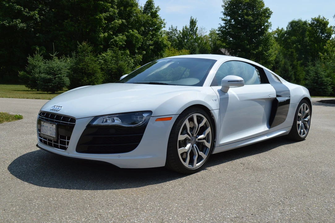 2010 Audi 42 R8 - Image 2 of 31