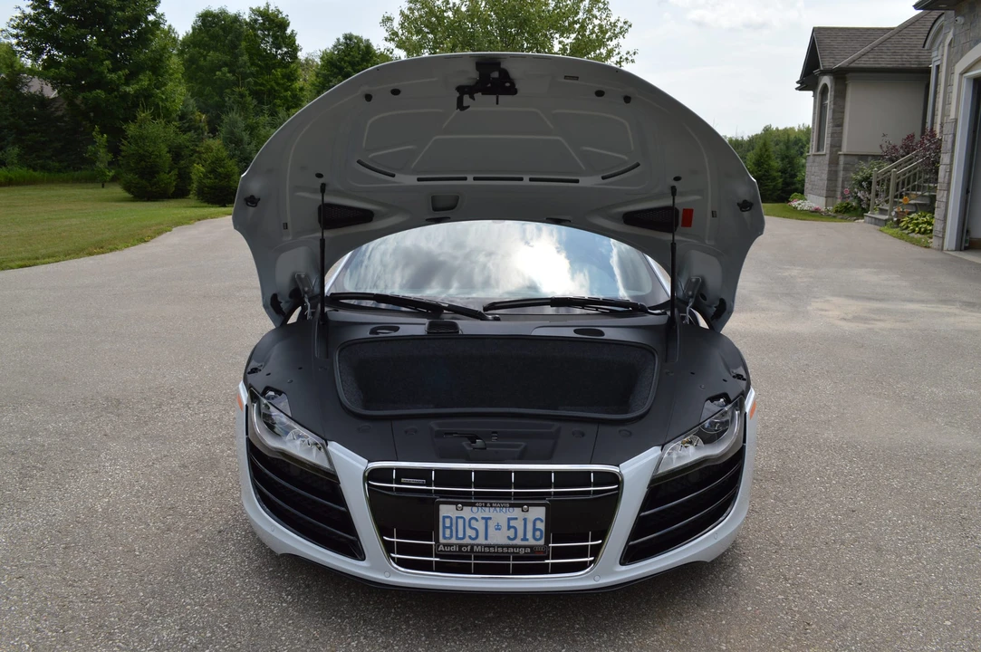 2010 Audi 42 R8 - Image 6 of 31