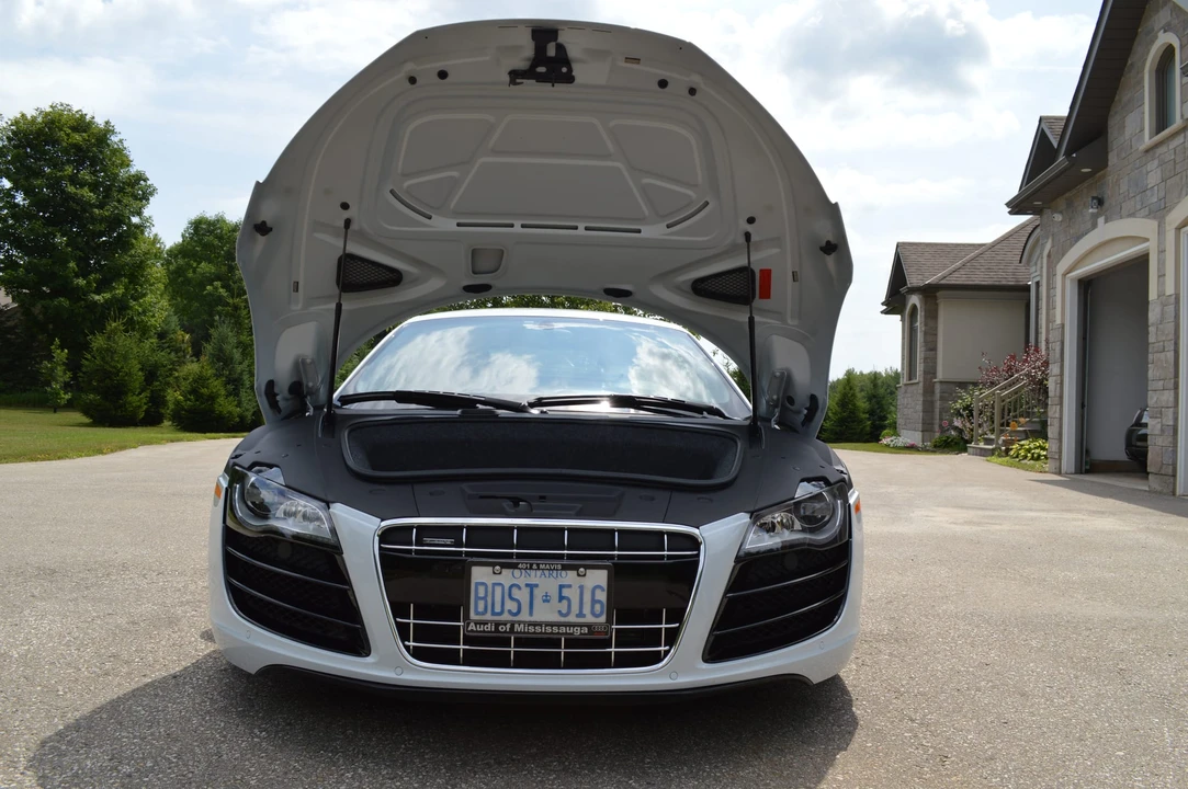 2010 Audi 42 R8 - Image 7 of 31
