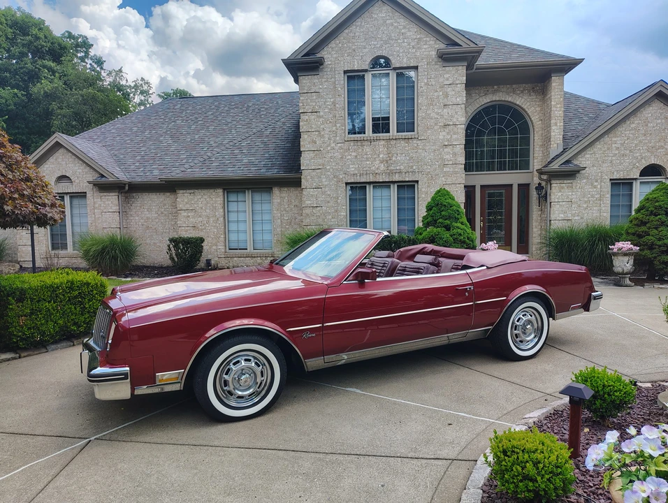 1983 Buick Riviera 4th-7th Gen - Image 10 of 31