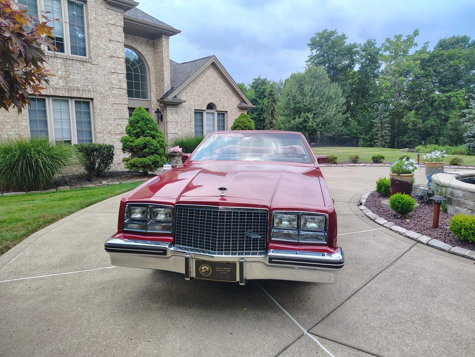 1983 Buick Riviera 4th-7th Gen - Image 6 of 31