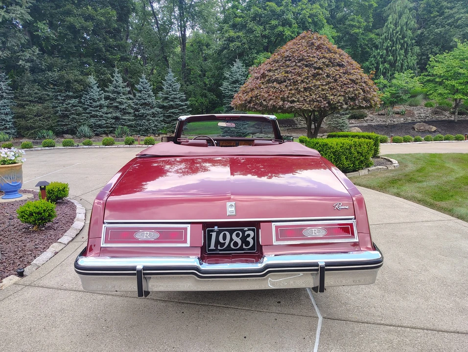 1983 Buick Riviera 4th-7th Gen - Image 15 of 31