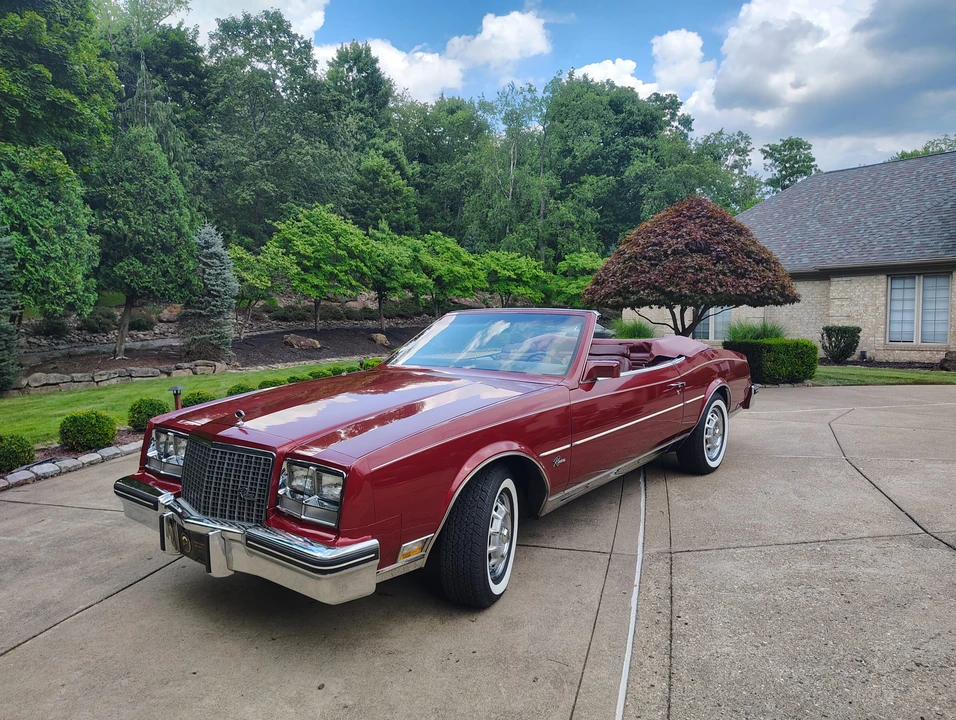 1983 Buick Riviera 4th-7th Gen - Image 7 of 31