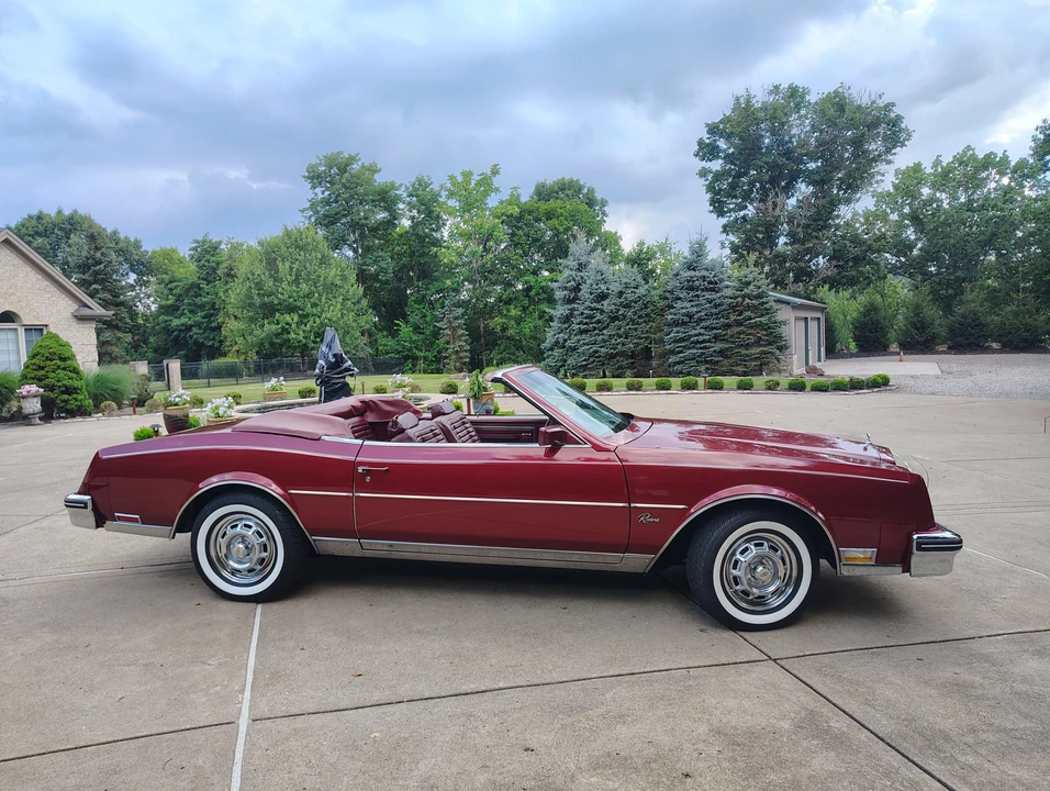 1983 Buick Riviera 4th-7th Gen - Image 21 of 31