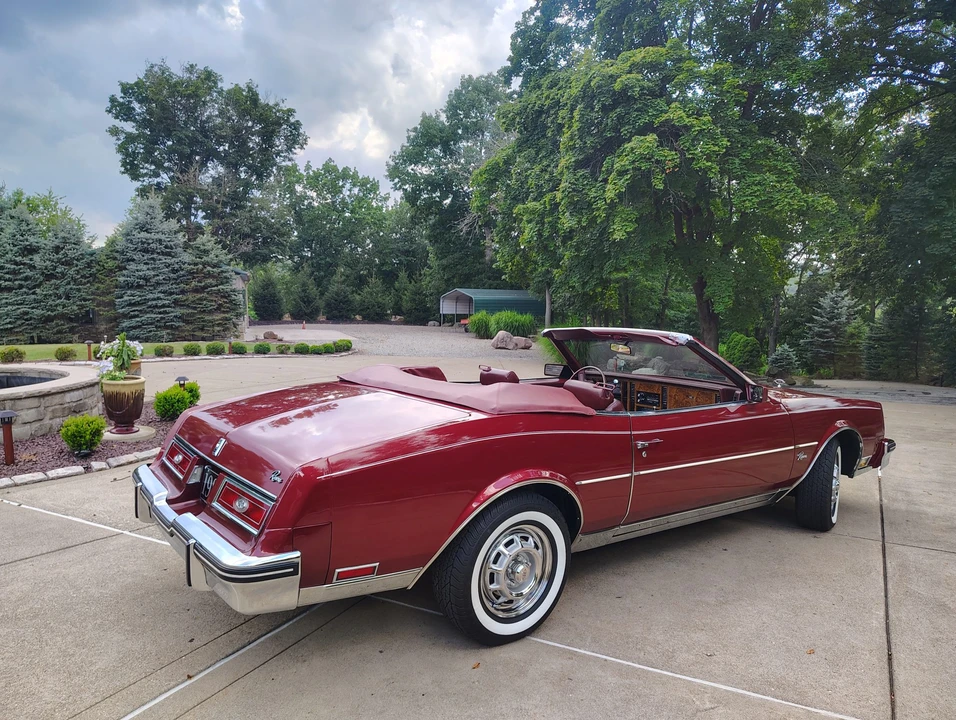 1983 Buick Riviera 4th-7th Gen - Image 19 of 31