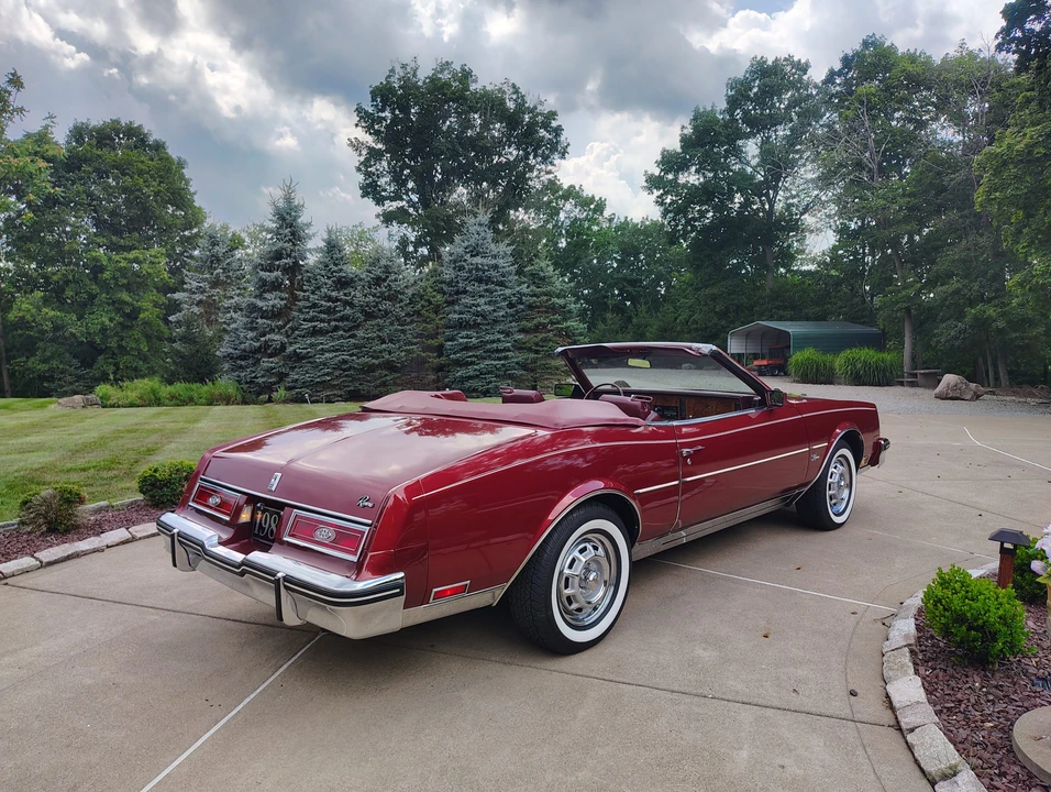 1983 Buick Riviera 4th-7th Gen - Image 18 of 31