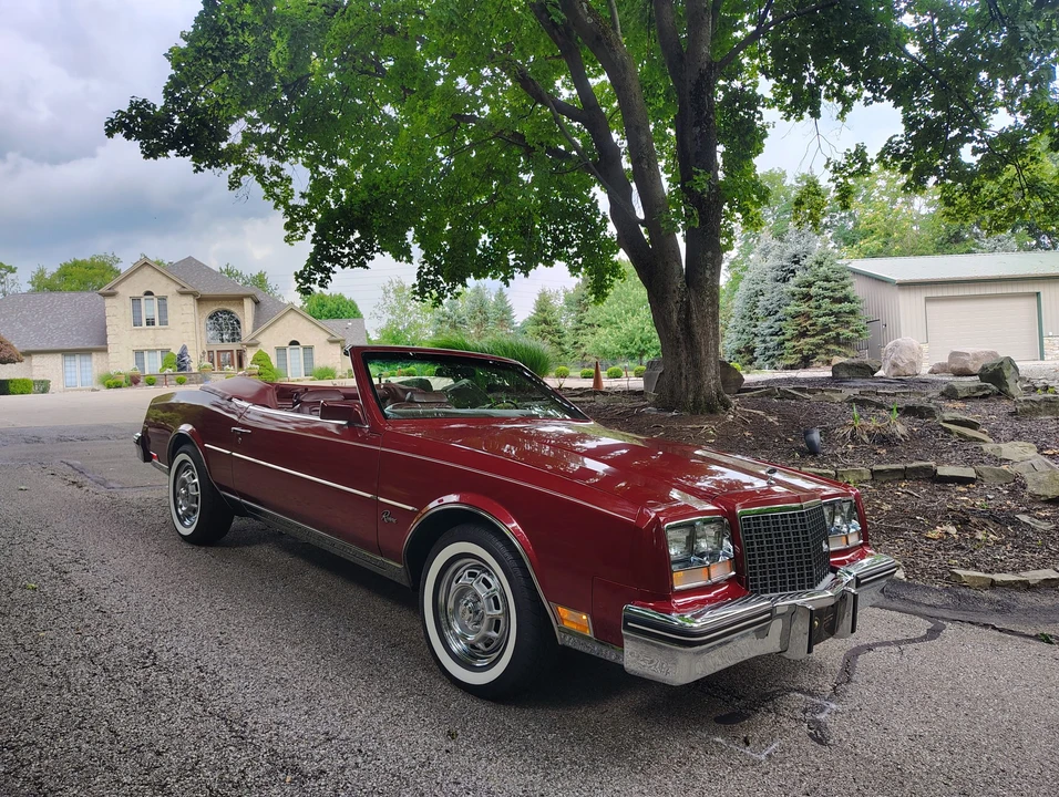1983 Buick Riviera 4th-7th Gen - Image 23 of 31