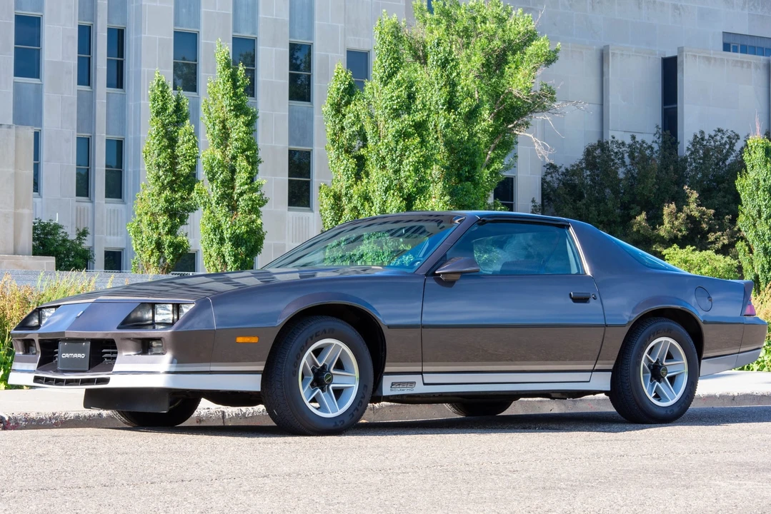 1984 Chevrolet Camaro IROC-Z & Z28 3rd Gen - Image 4 of 31