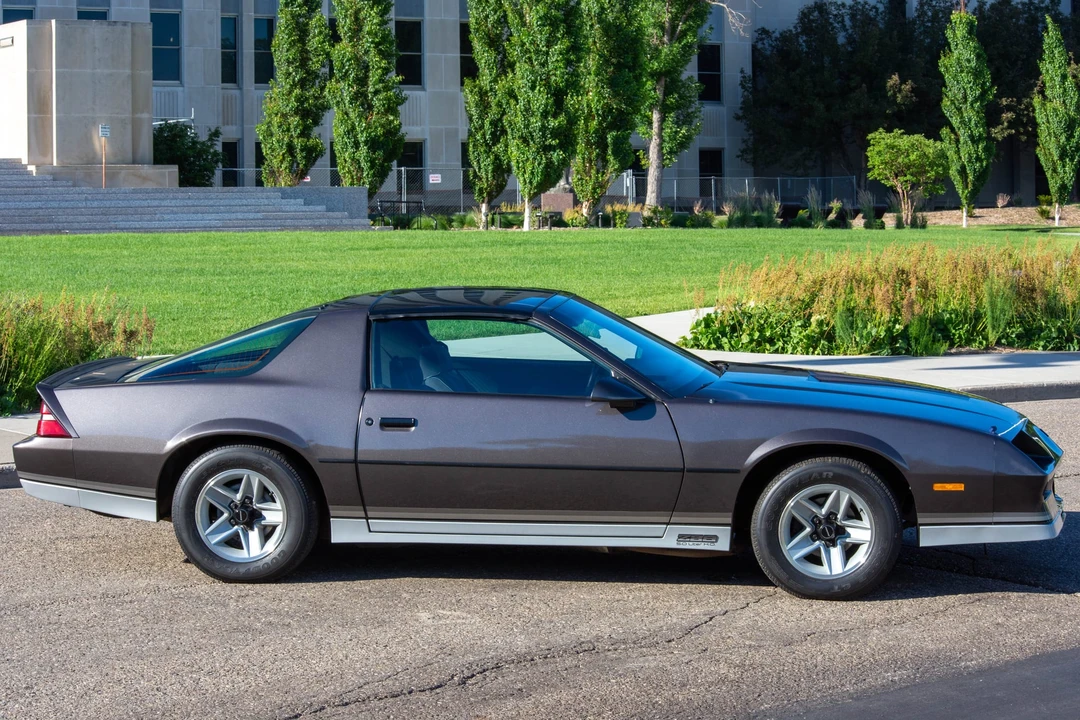 1984 Chevrolet Camaro IROC-Z & Z28 3rd Gen - Image 9 of 31